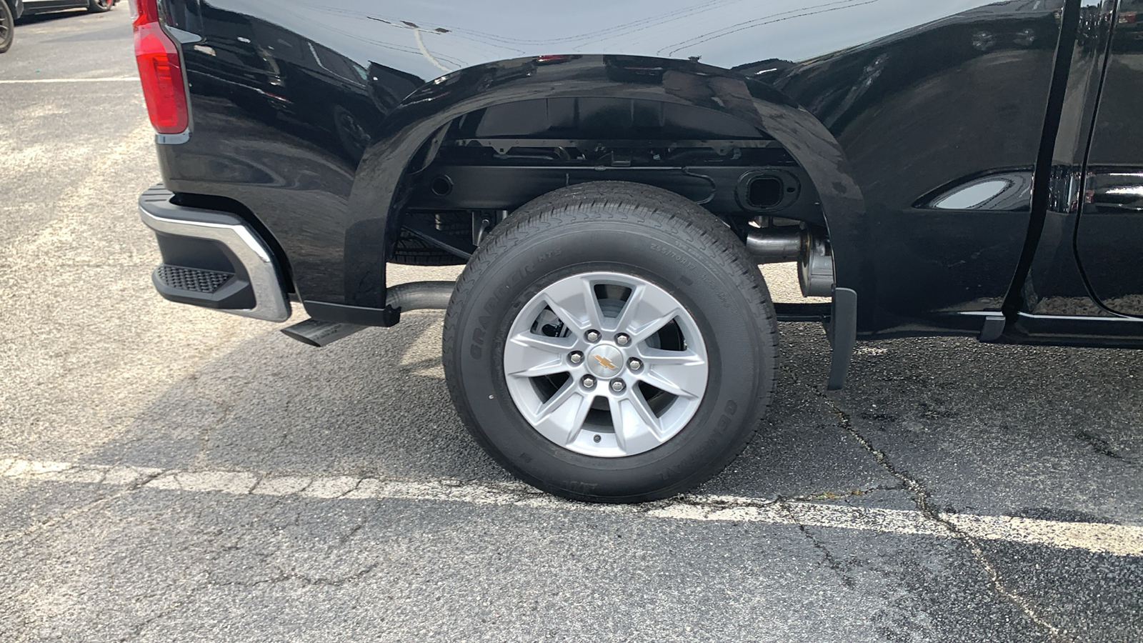 2025 Chevrolet Silverado 1500 LT 10