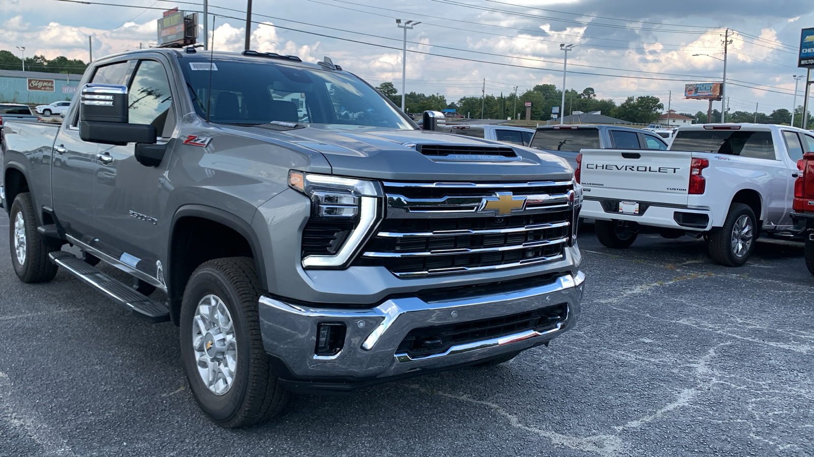 2025 Chevrolet Silverado 2500HD LTZ 2