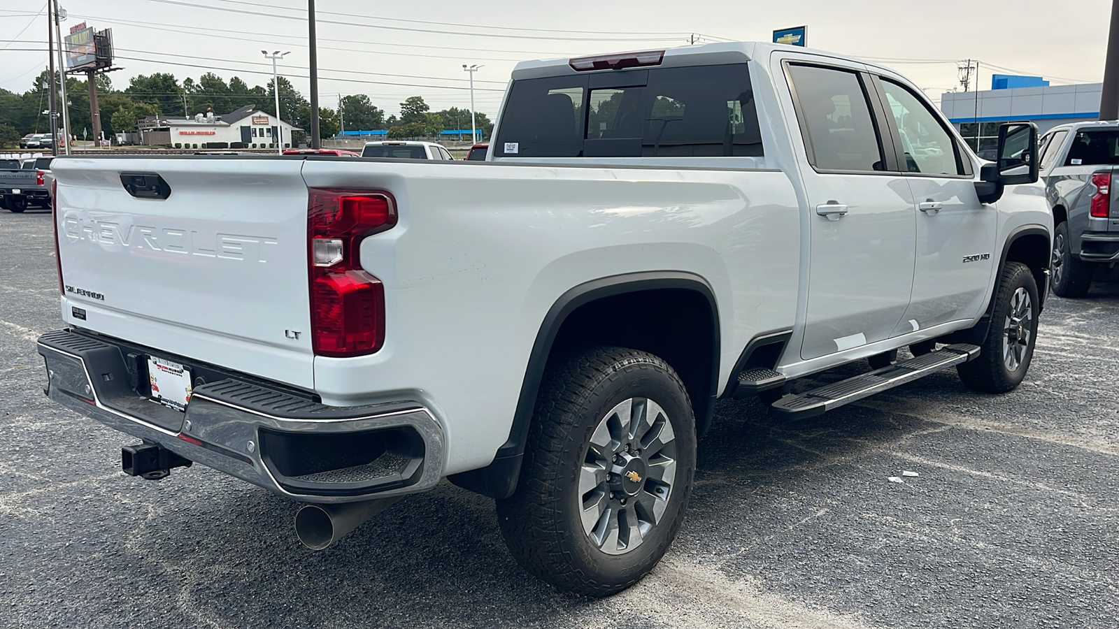 2025 Chevrolet Silverado 2500HD LT 8