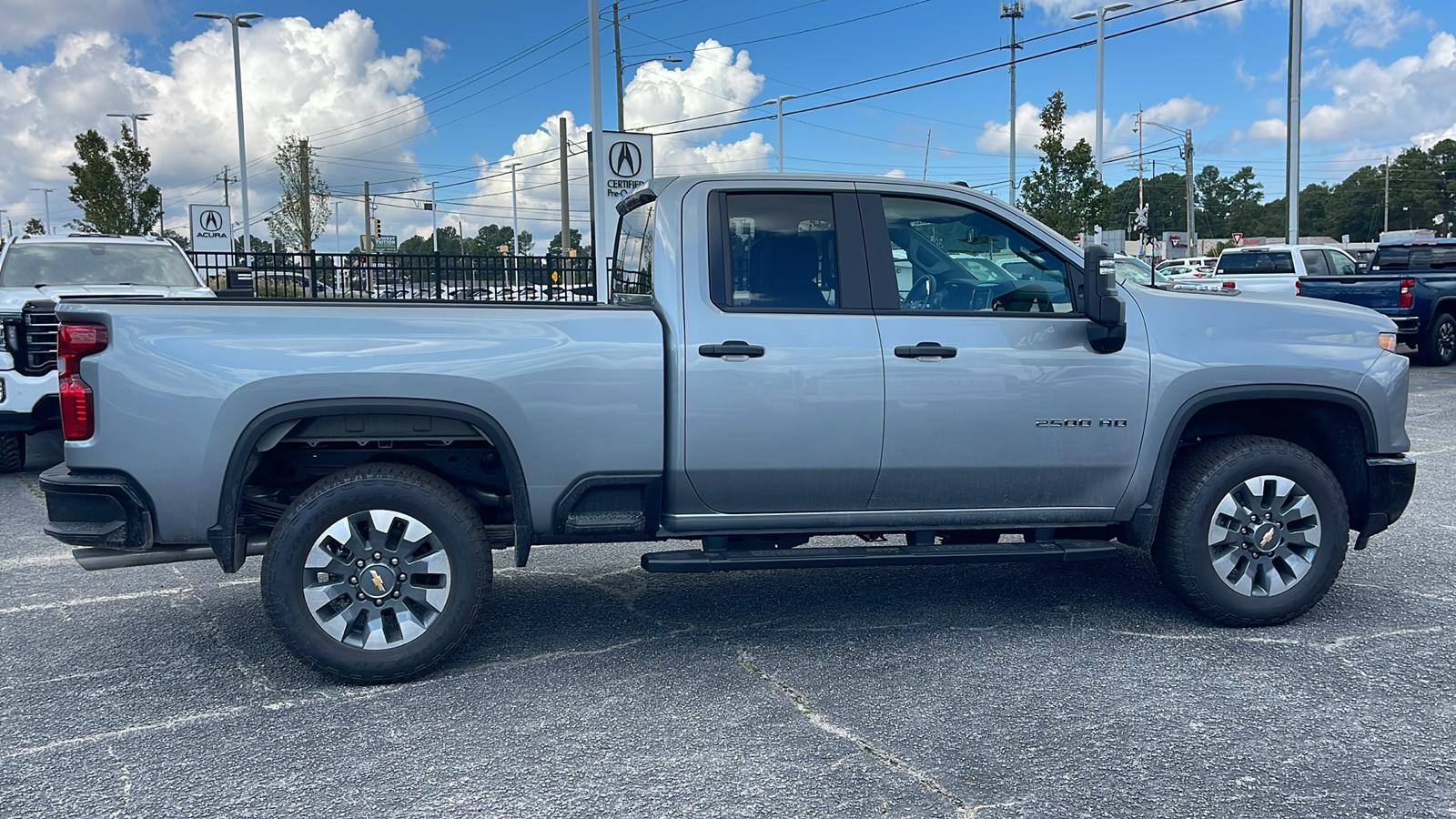 2025 Chevrolet Silverado 2500HD Custom 9