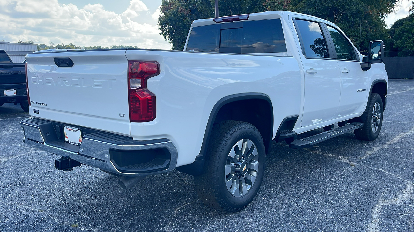 2025 Chevrolet Silverado 2500HD LT 8