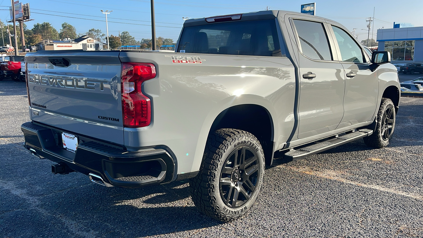 2025 Chevrolet Silverado 1500 Custom Trail Boss 8