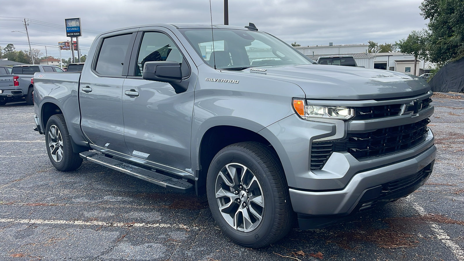 2025 Chevrolet Silverado 1500 RST 2