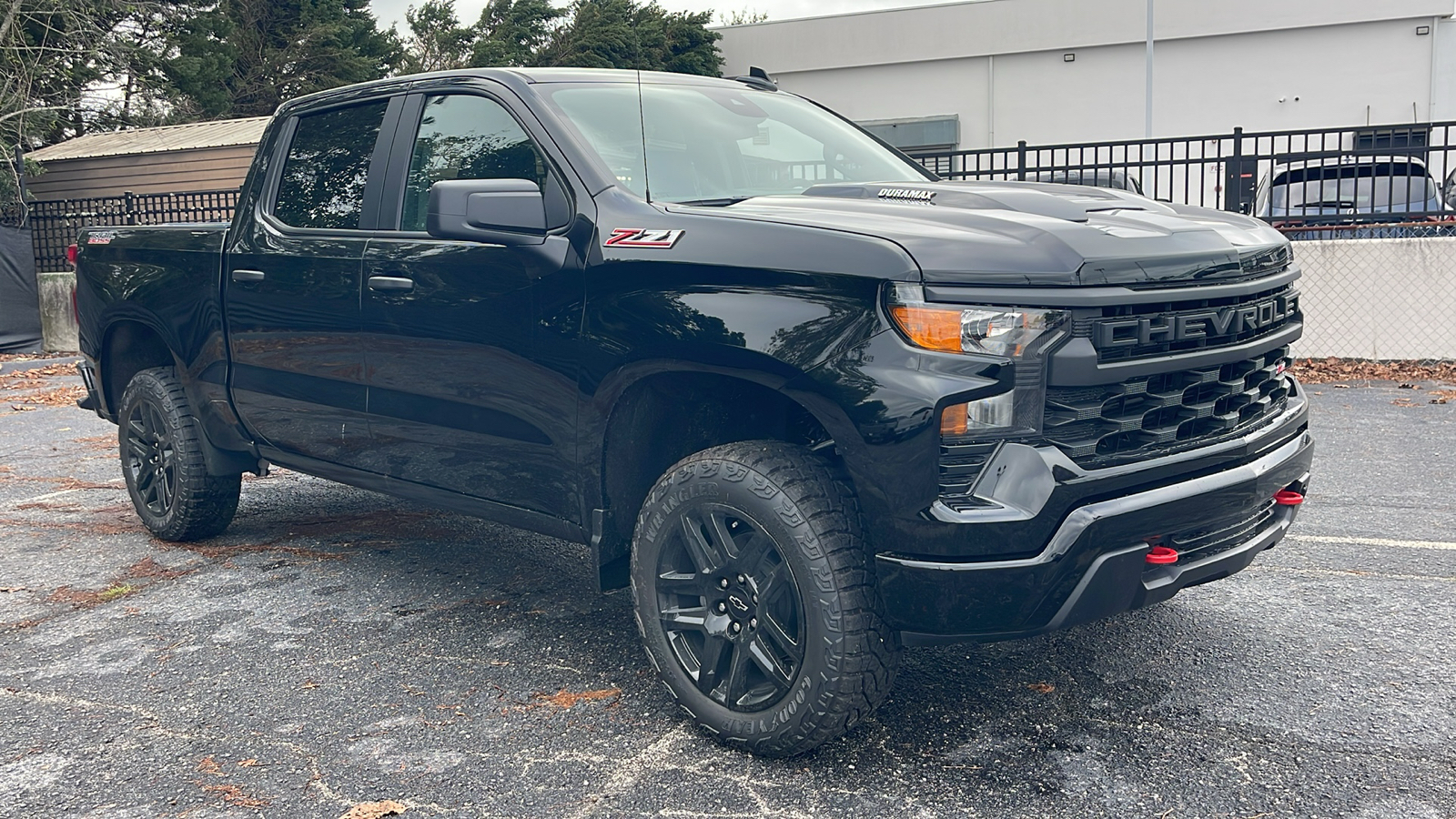 2025 Chevrolet Silverado 1500 Custom Trail Boss 2