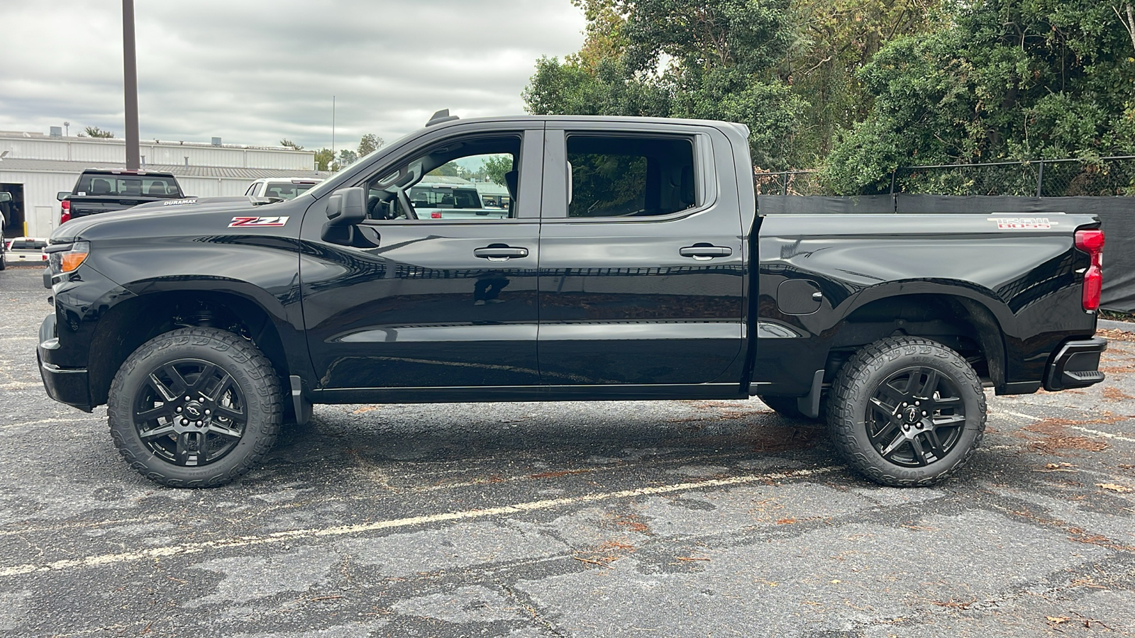 2025 Chevrolet Silverado 1500 Custom Trail Boss 5