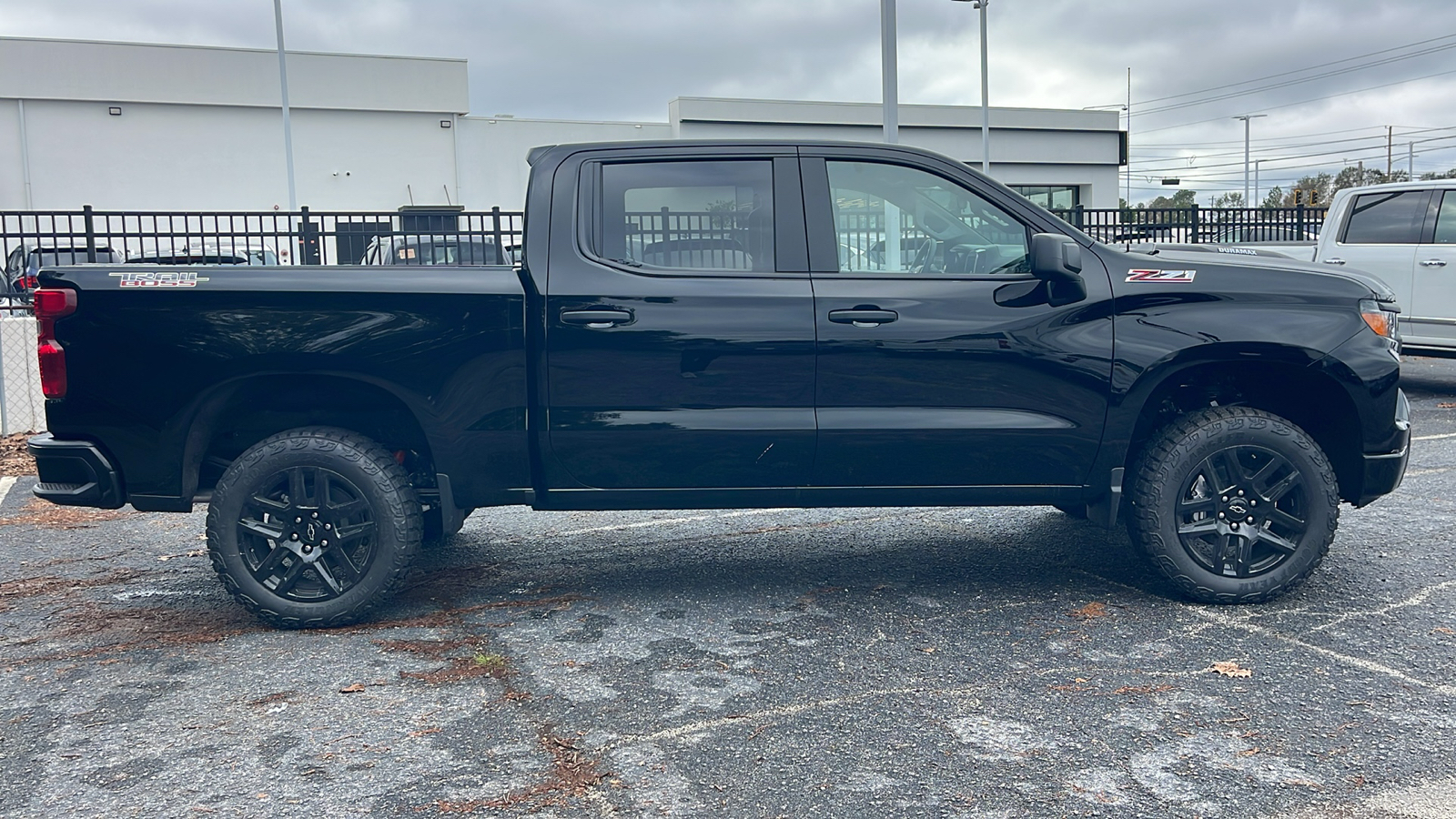 2025 Chevrolet Silverado 1500 Custom Trail Boss 9