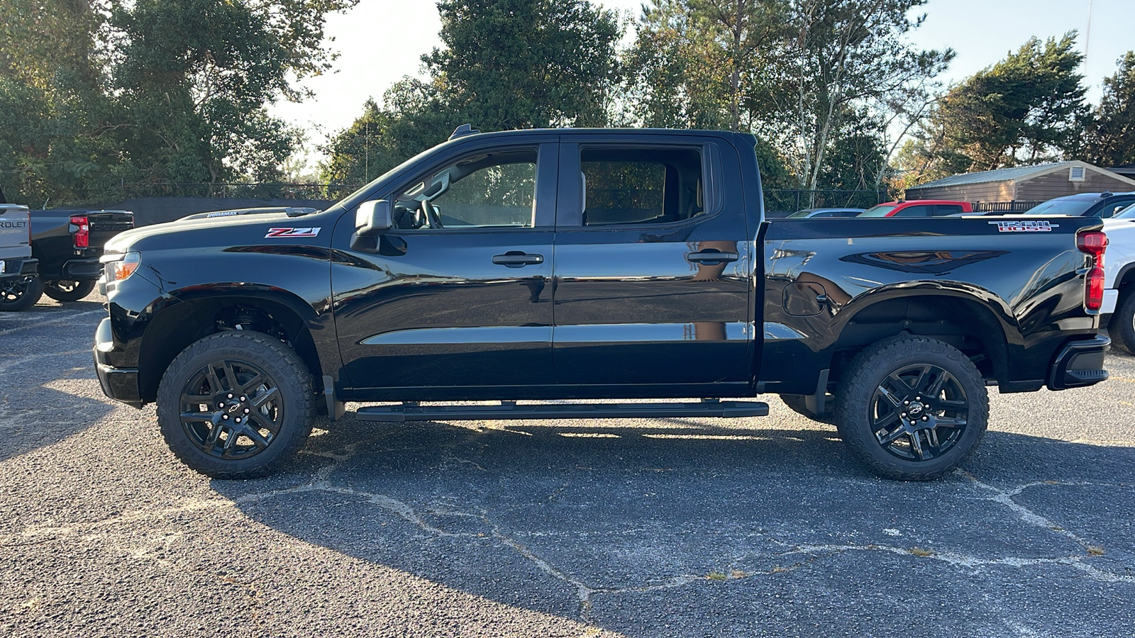 2025 Chevrolet Silverado 1500 Custom Trail Boss 5