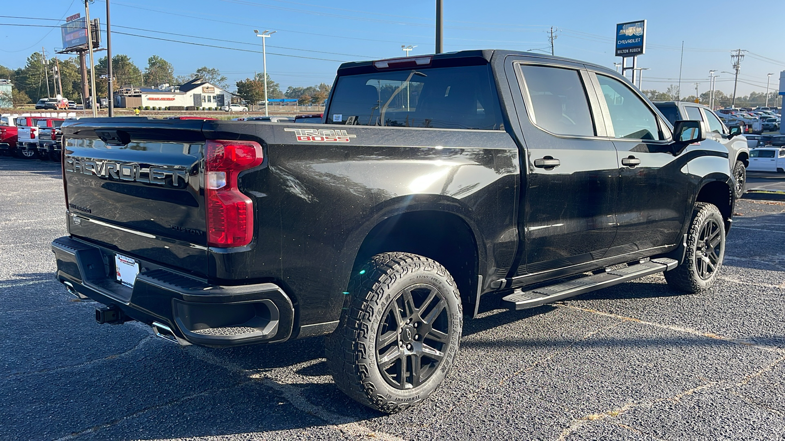 2025 Chevrolet Silverado 1500 Custom Trail Boss 8