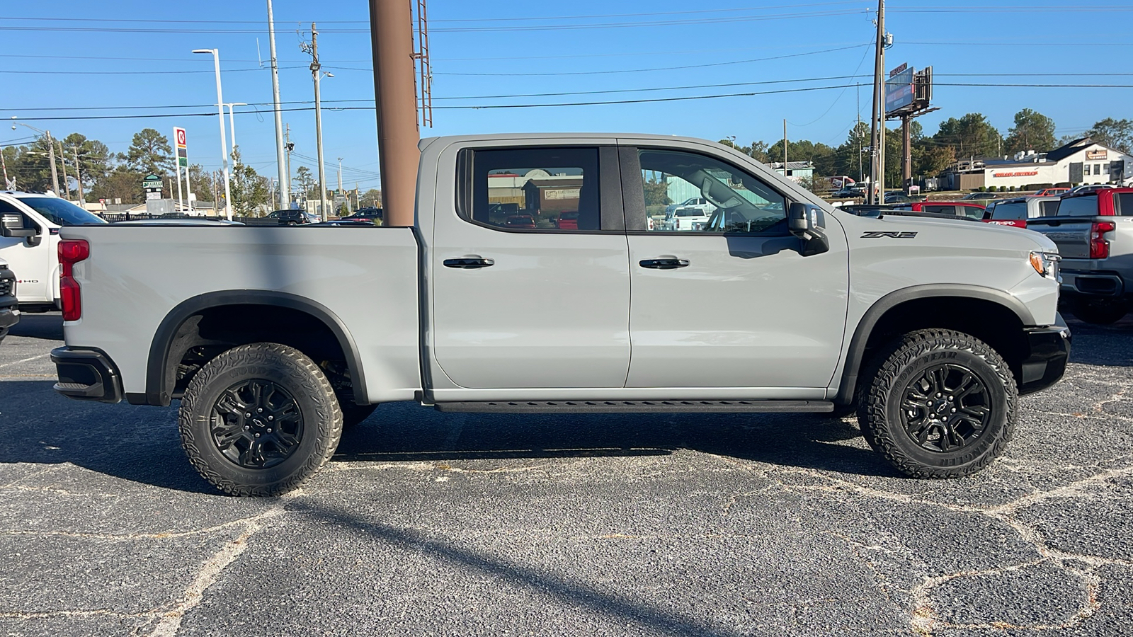 2025 Chevrolet Silverado 1500 ZR2 9