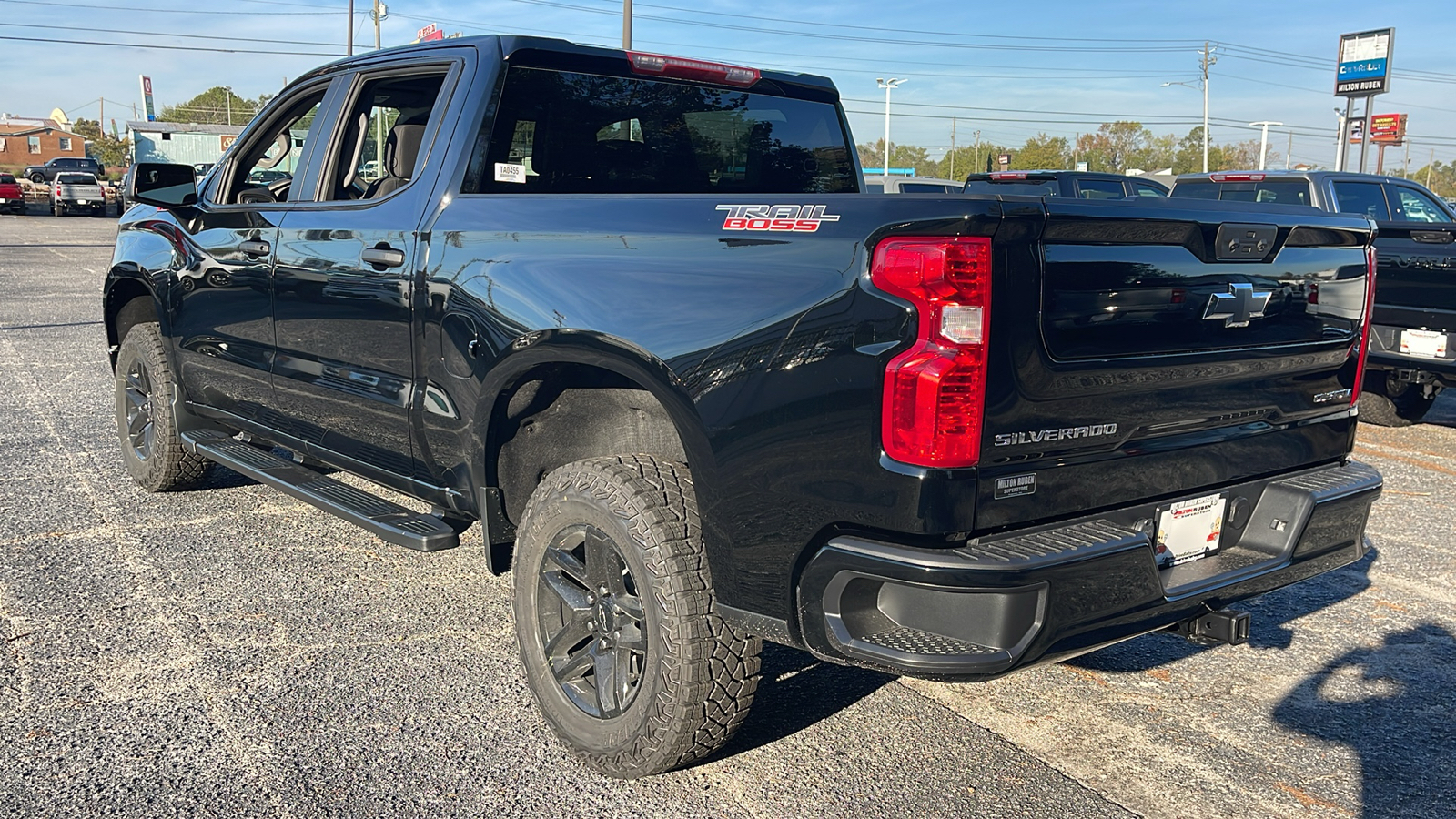 2025 Chevrolet Silverado 1500 Custom Trail Boss 6