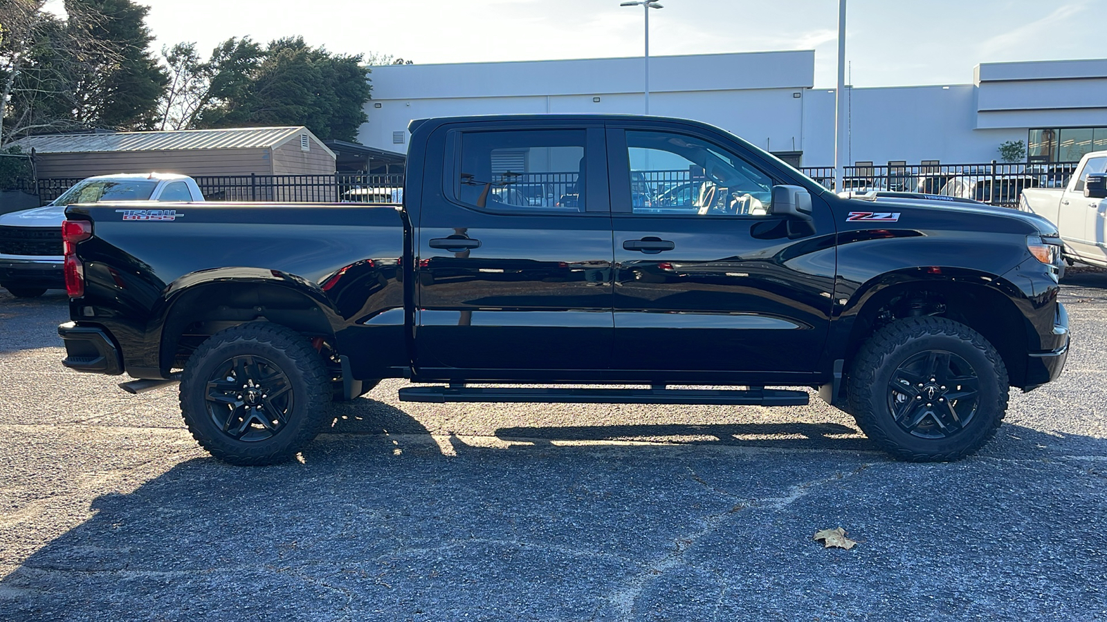 2025 Chevrolet Silverado 1500 Custom Trail Boss 9