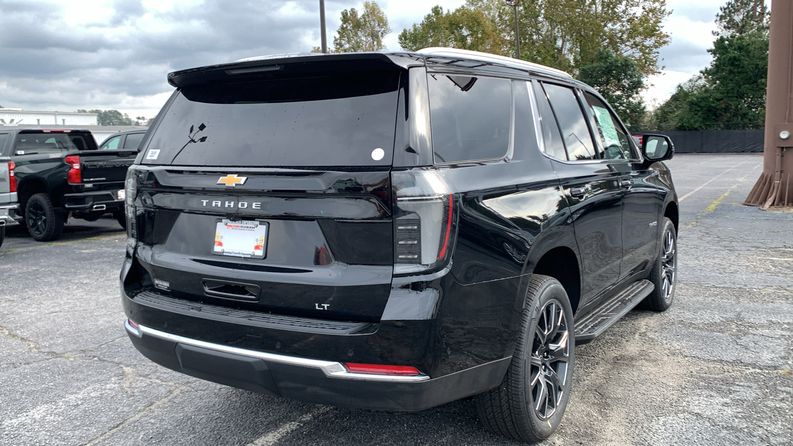 2025 Chevrolet Tahoe LT 8