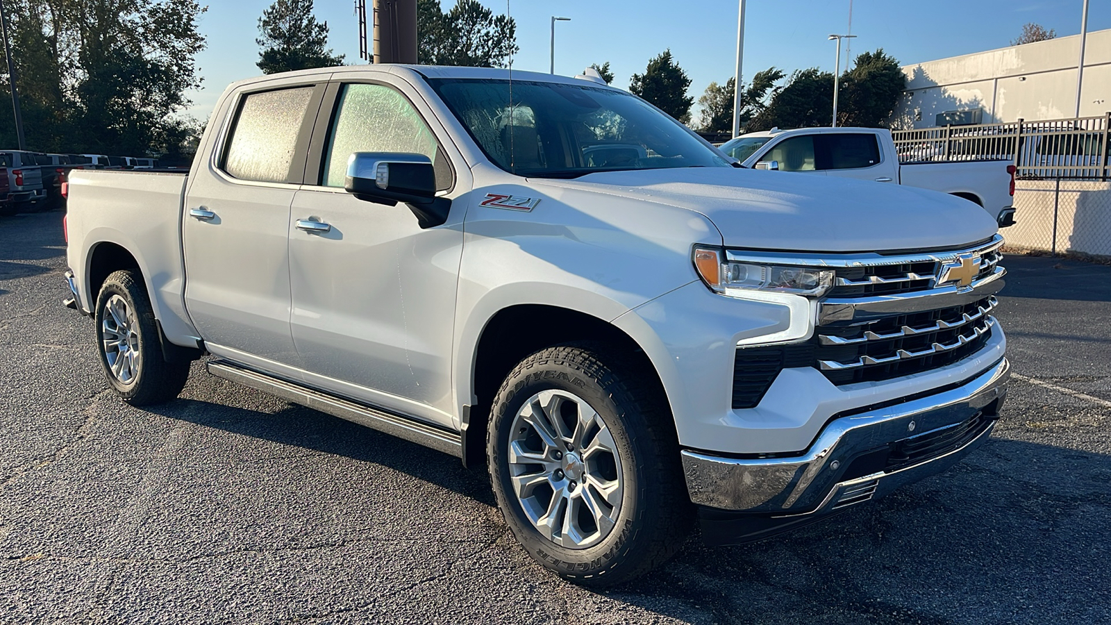 2025 Chevrolet Silverado 1500 LTZ 2