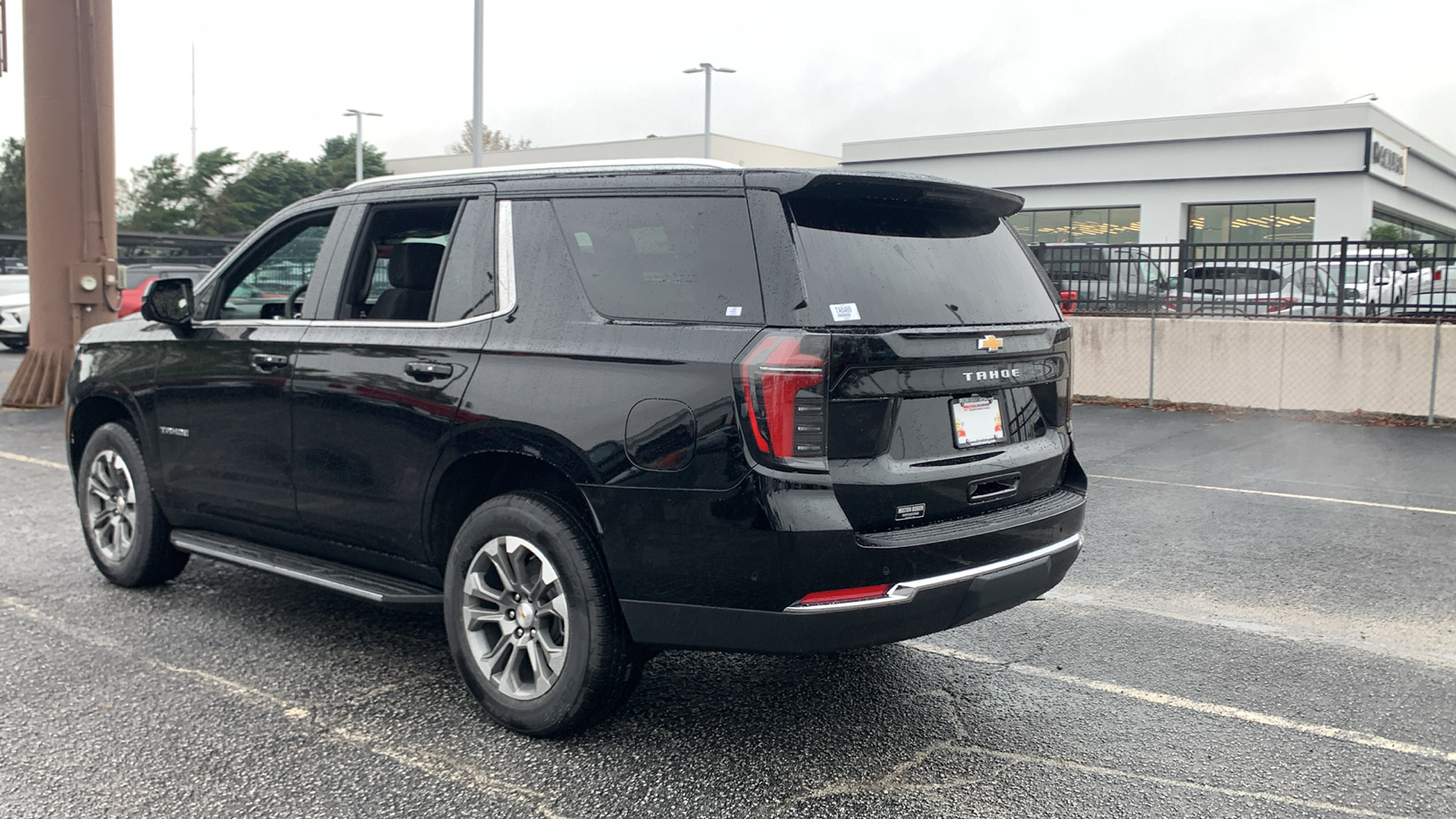 2025 Chevrolet Tahoe LS 6