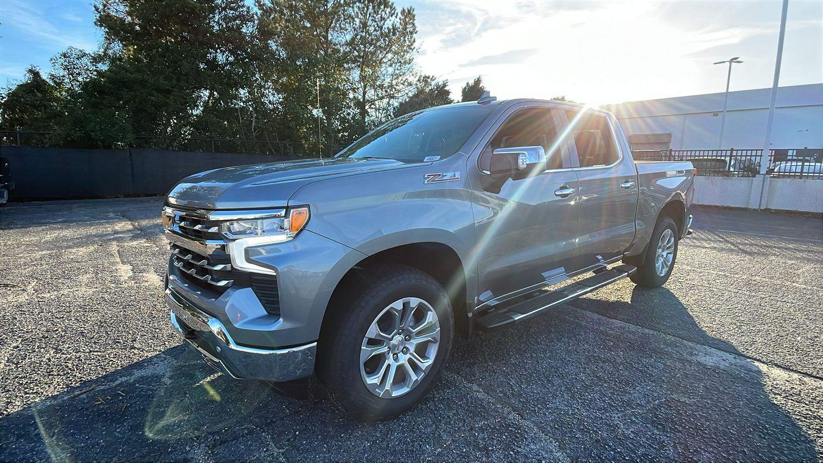 2025 Chevrolet Silverado 1500 LTZ 4