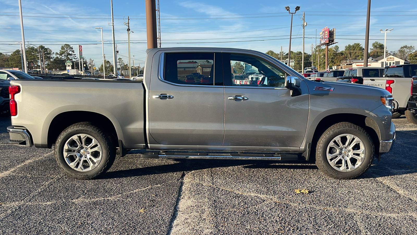 2025 Chevrolet Silverado 1500 LTZ 9