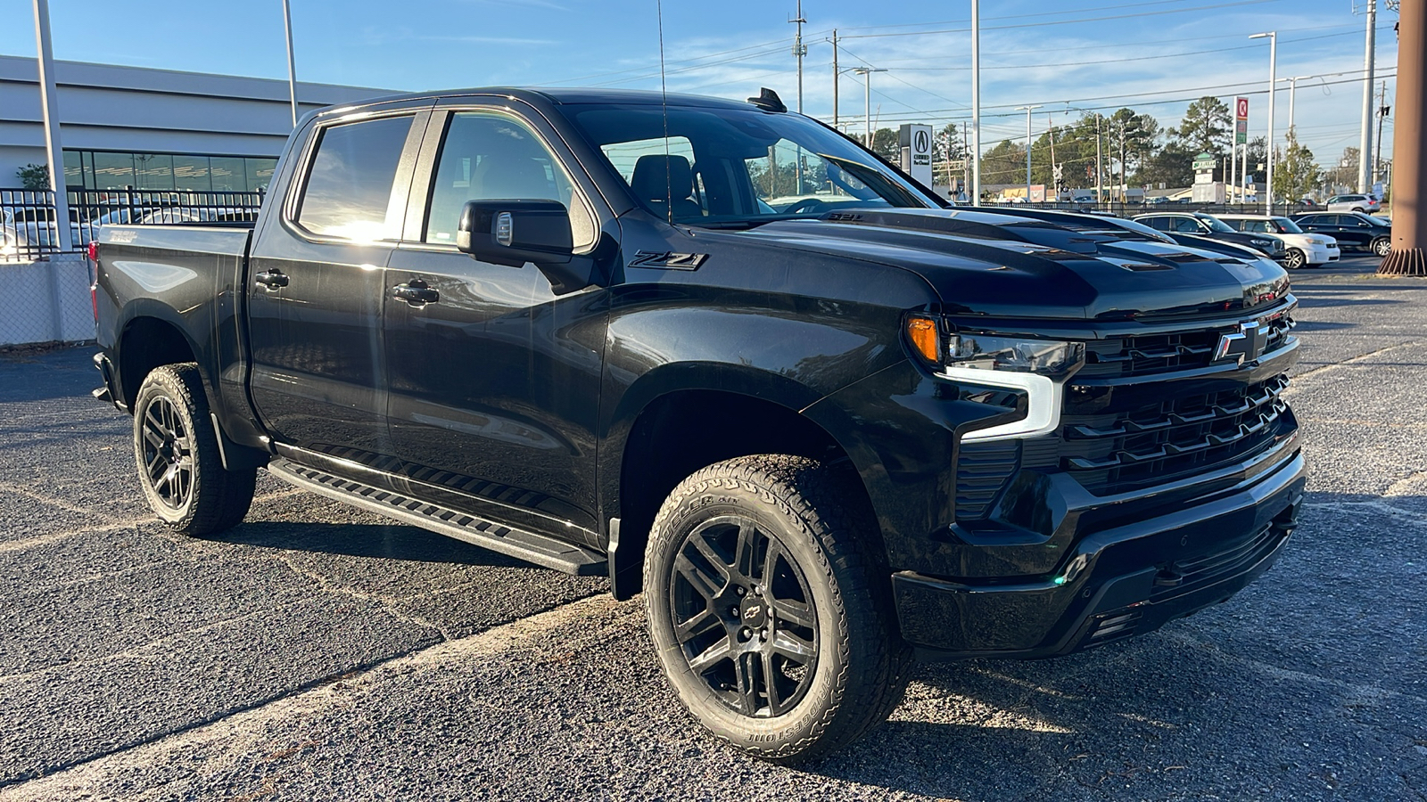 2025 Chevrolet Silverado 1500 LT Trail Boss 2