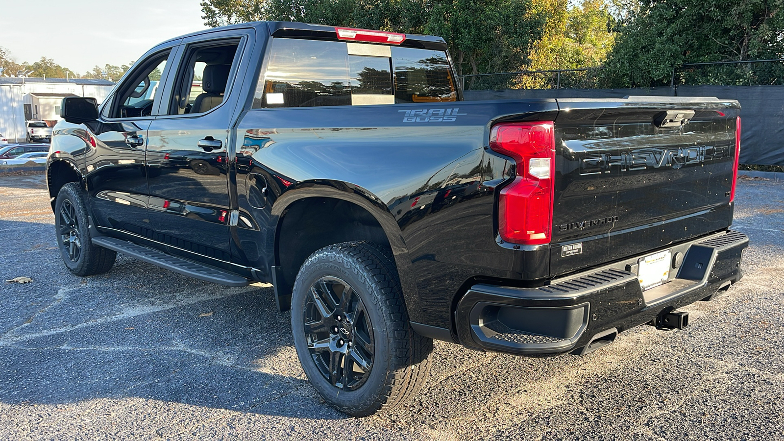 2025 Chevrolet Silverado 1500 LT Trail Boss 6