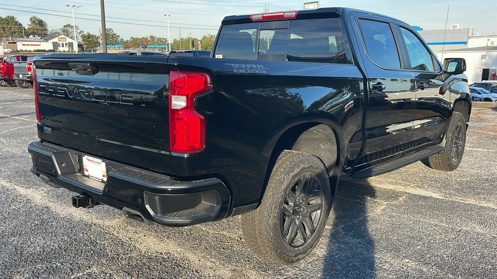 2025 Chevrolet Silverado 1500 LT Trail Boss 8