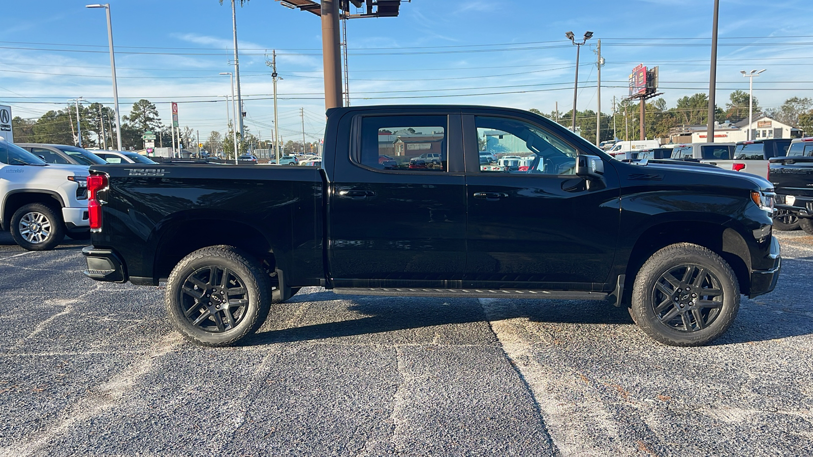 2025 Chevrolet Silverado 1500 LT Trail Boss 9