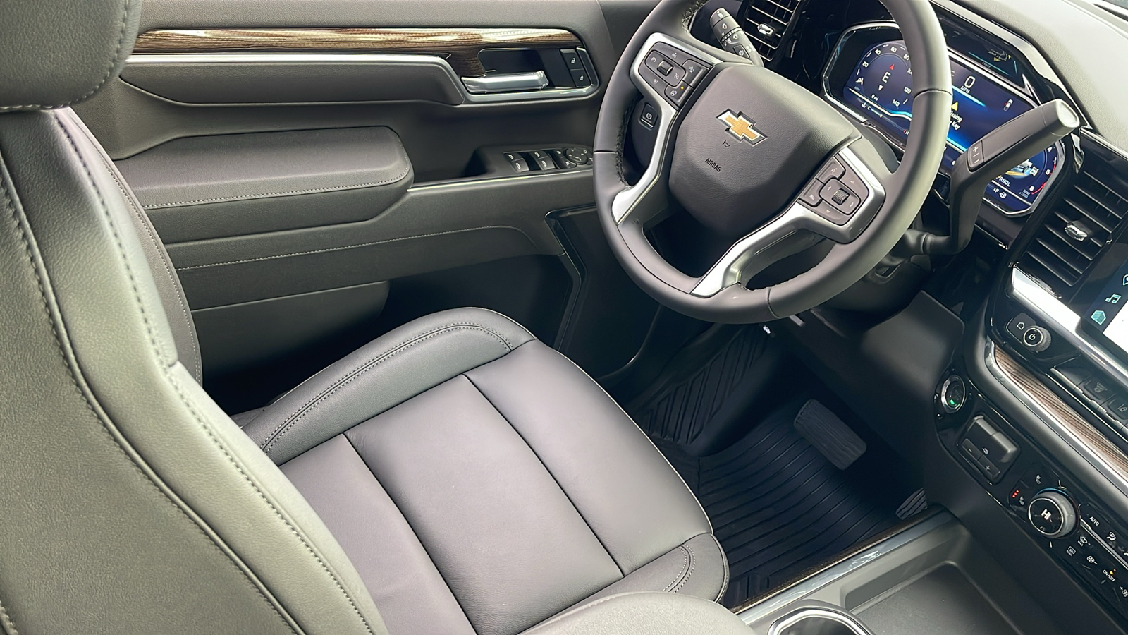 2025 Chevrolet Silverado 2500HD LT 15