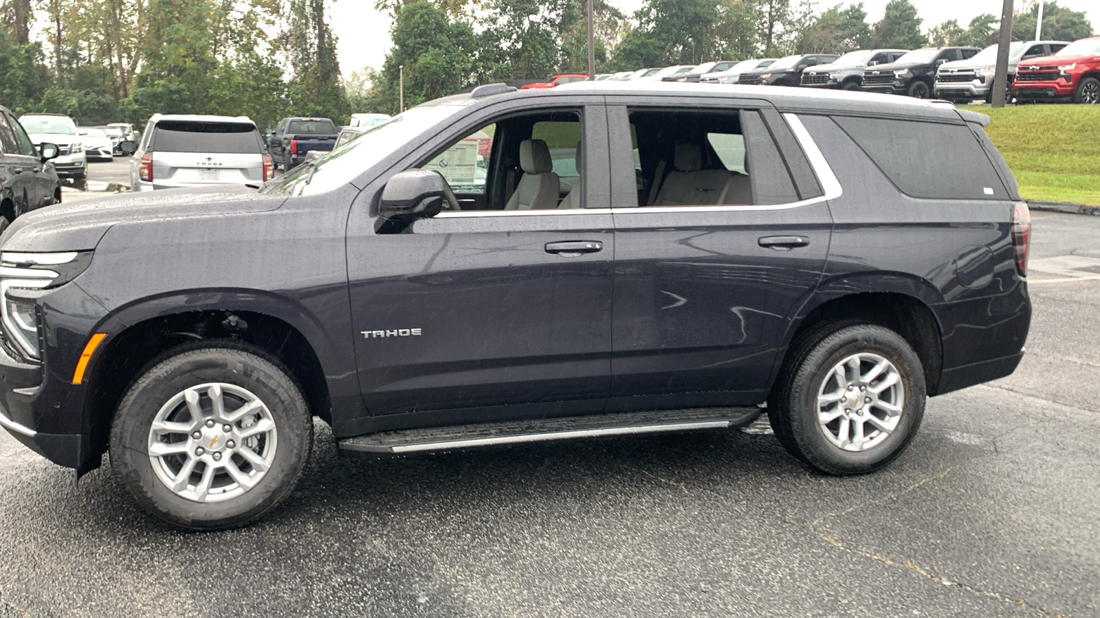 2025 Chevrolet Tahoe LS 5