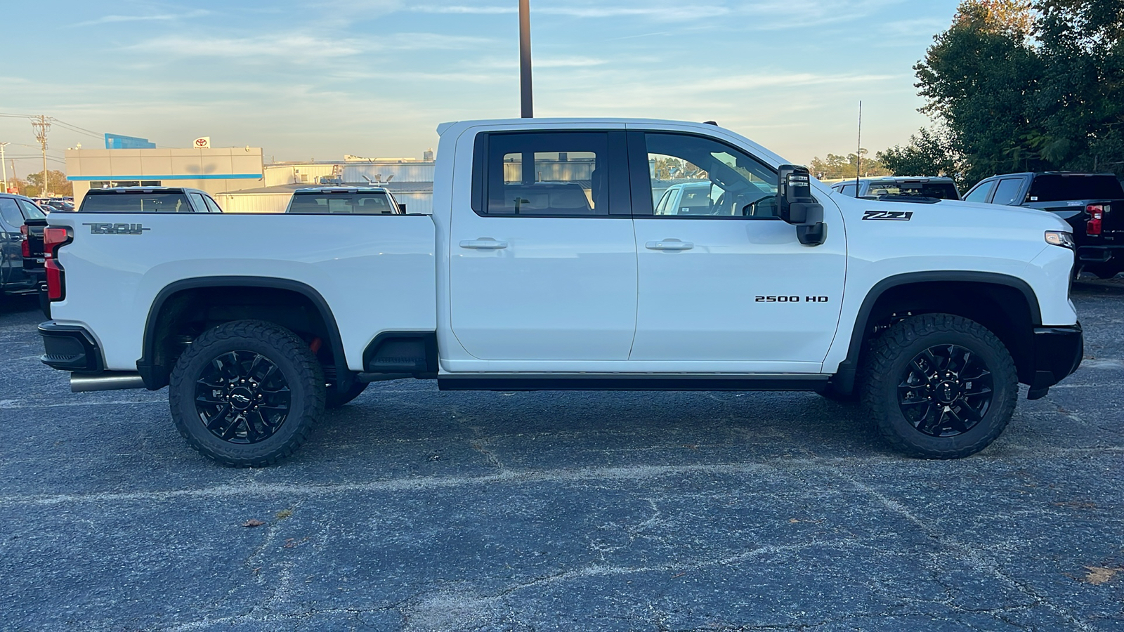 2025 Chevrolet Silverado 2500HD LTZ 9