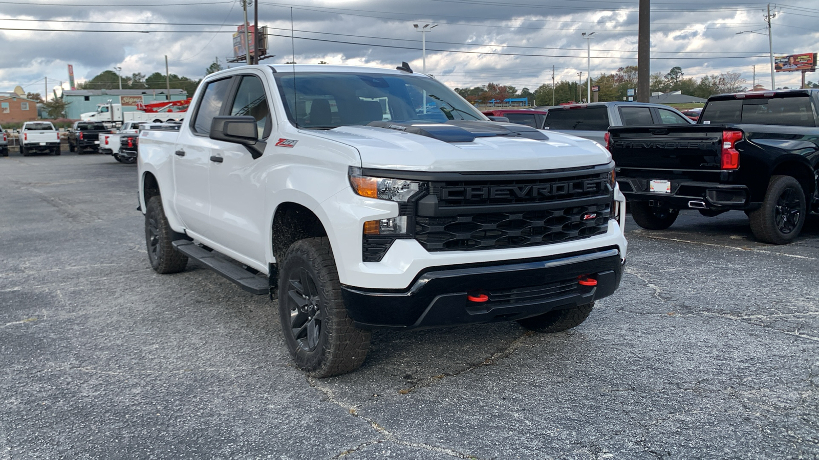 2025 Chevrolet Silverado 1500 Custom Trail Boss 2