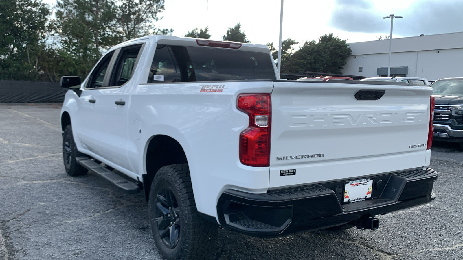 2025 Chevrolet Silverado 1500 Custom Trail Boss 6