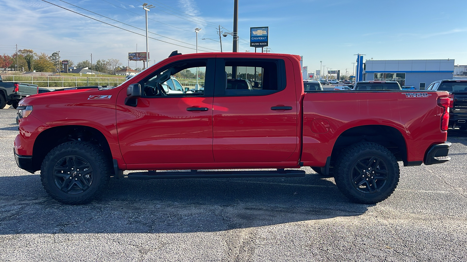 2025 Chevrolet Silverado 1500 Custom Trail Boss 5