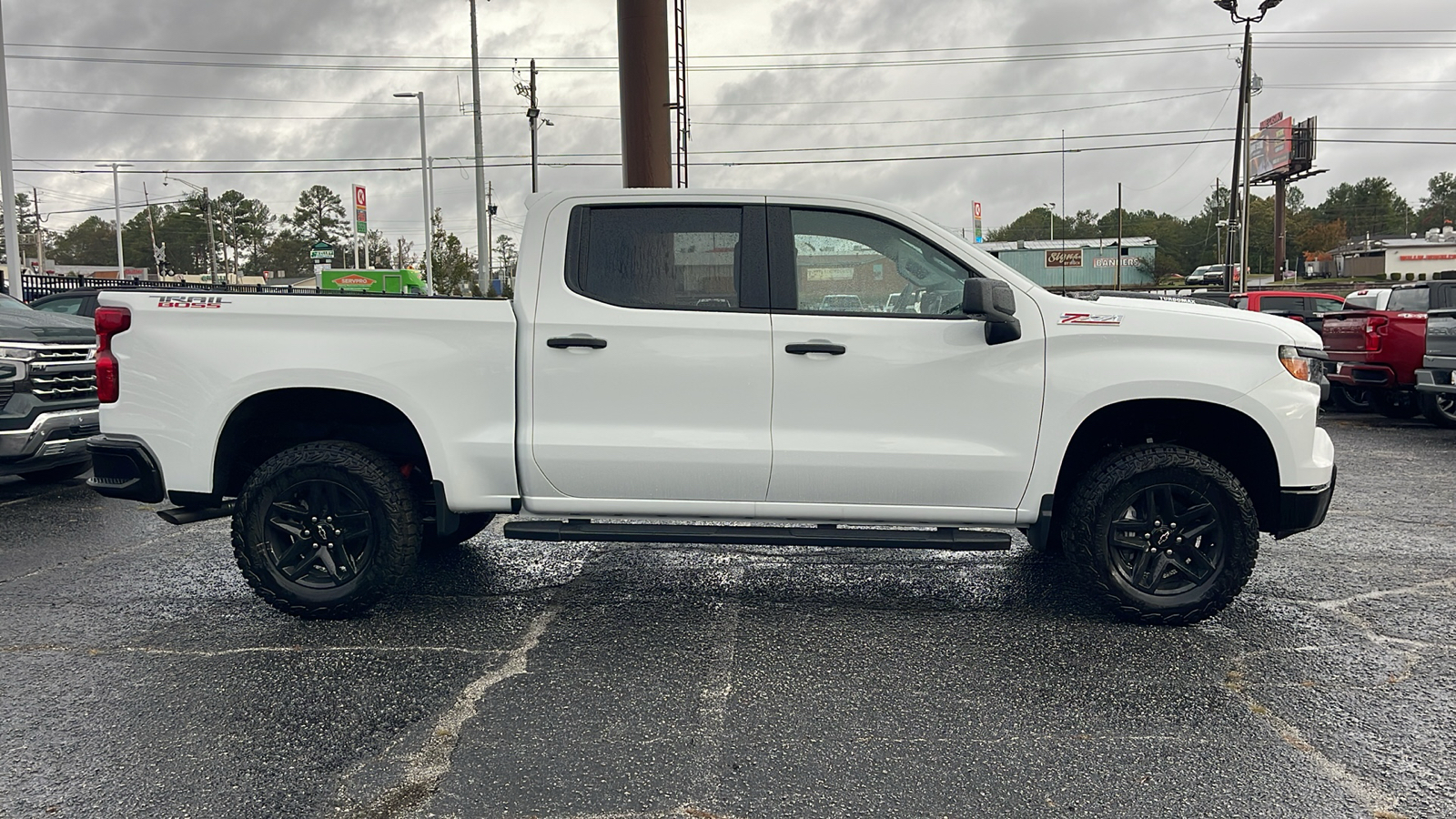 2025 Chevrolet Silverado 1500 Custom Trail Boss 9