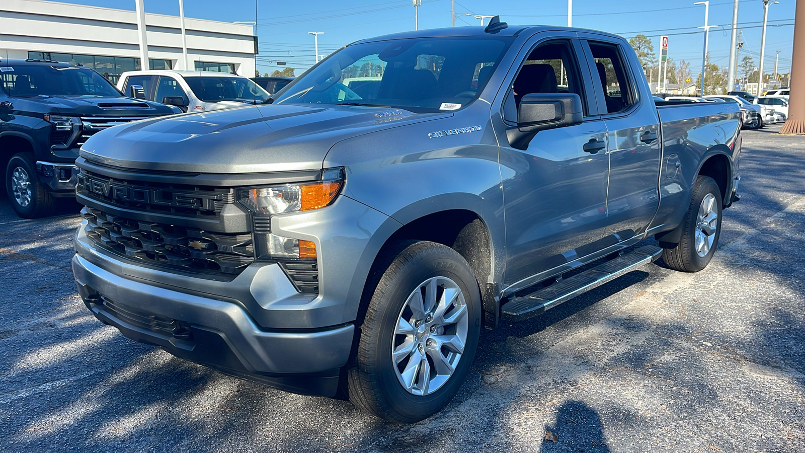 2025 Chevrolet Silverado 1500 Custom 4