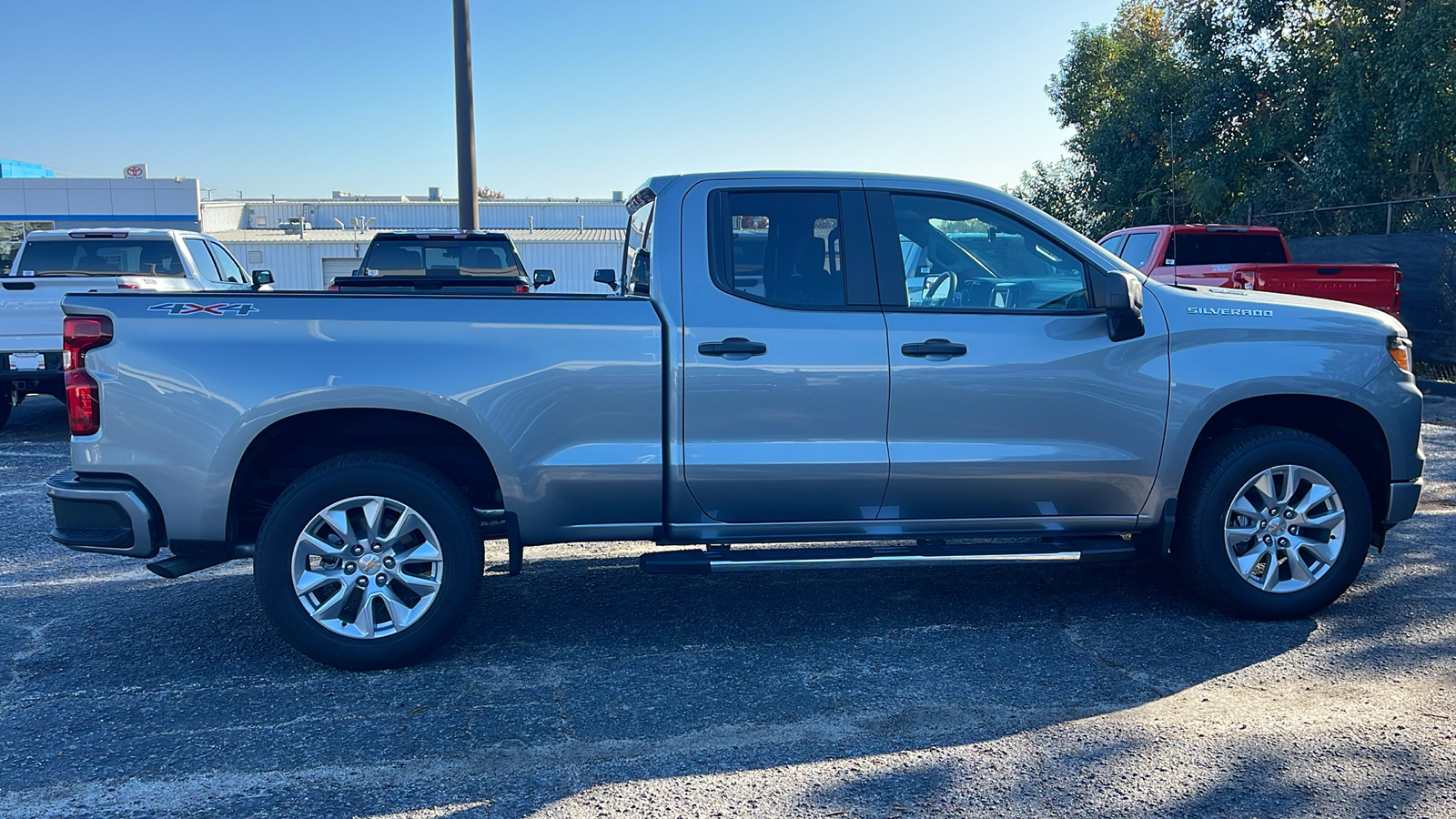 2025 Chevrolet Silverado 1500 Custom 9