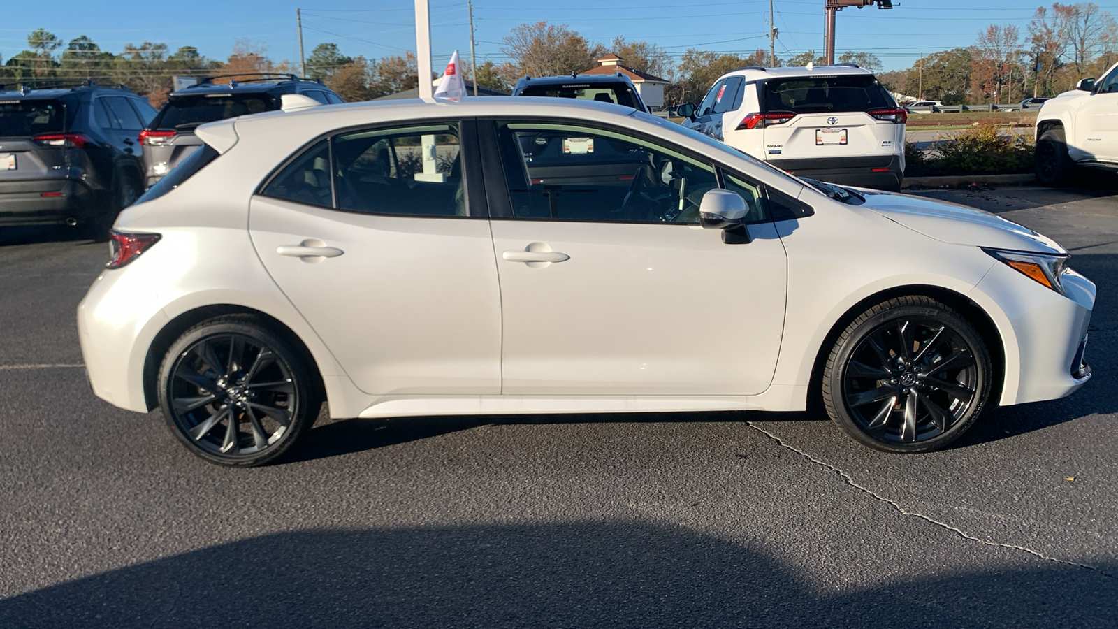 2025 Toyota Corolla Hatchback XSE 9