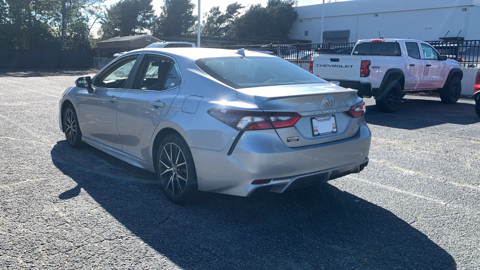 2022 Toyota Camry SE 6