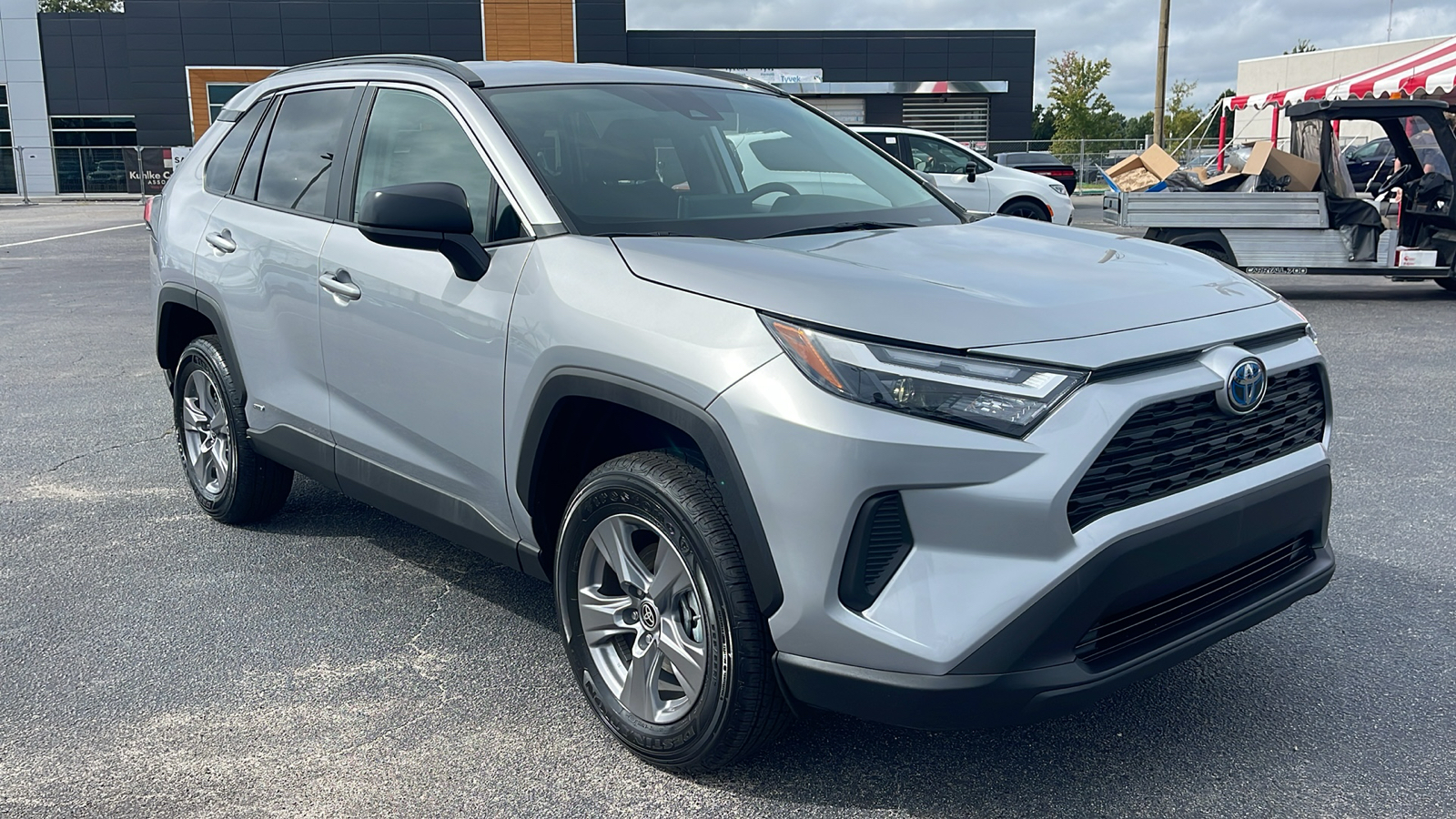 2024 Toyota RAV4 Hybrid LE 2