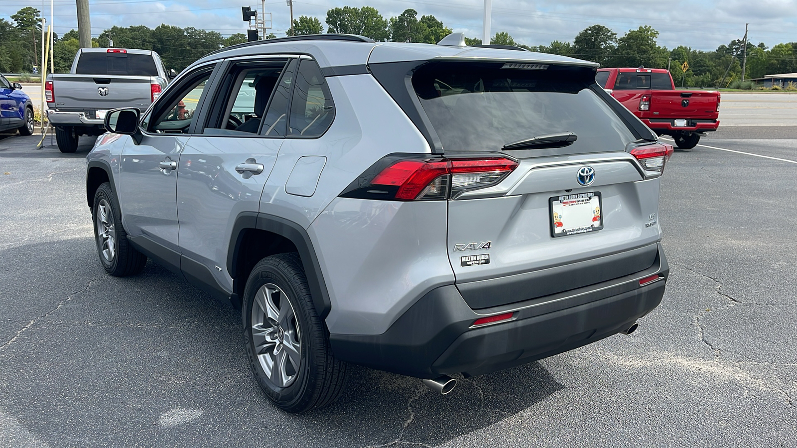 2024 Toyota RAV4 Hybrid LE 6