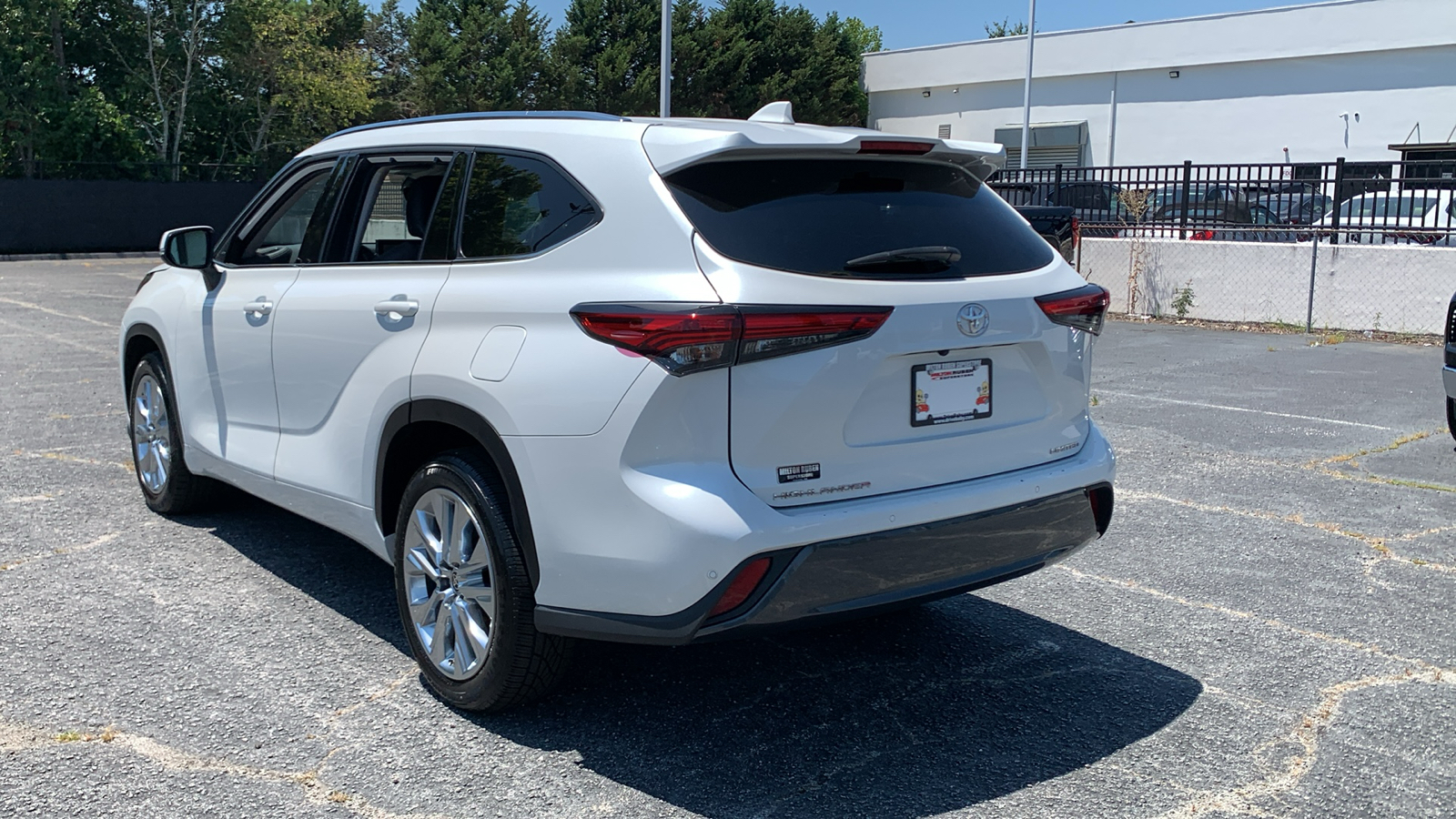 2023 Toyota Highlander Limited 6