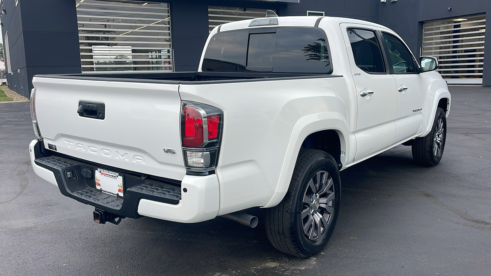 2021 Toyota Tacoma Limited 8