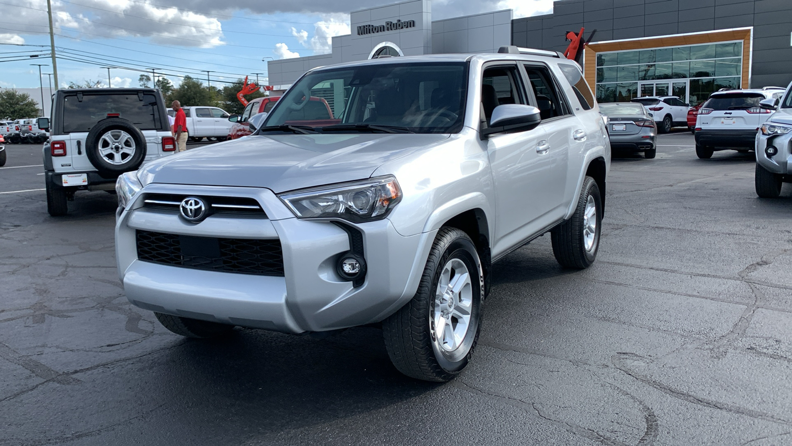 2023 Toyota 4Runner SR5 4