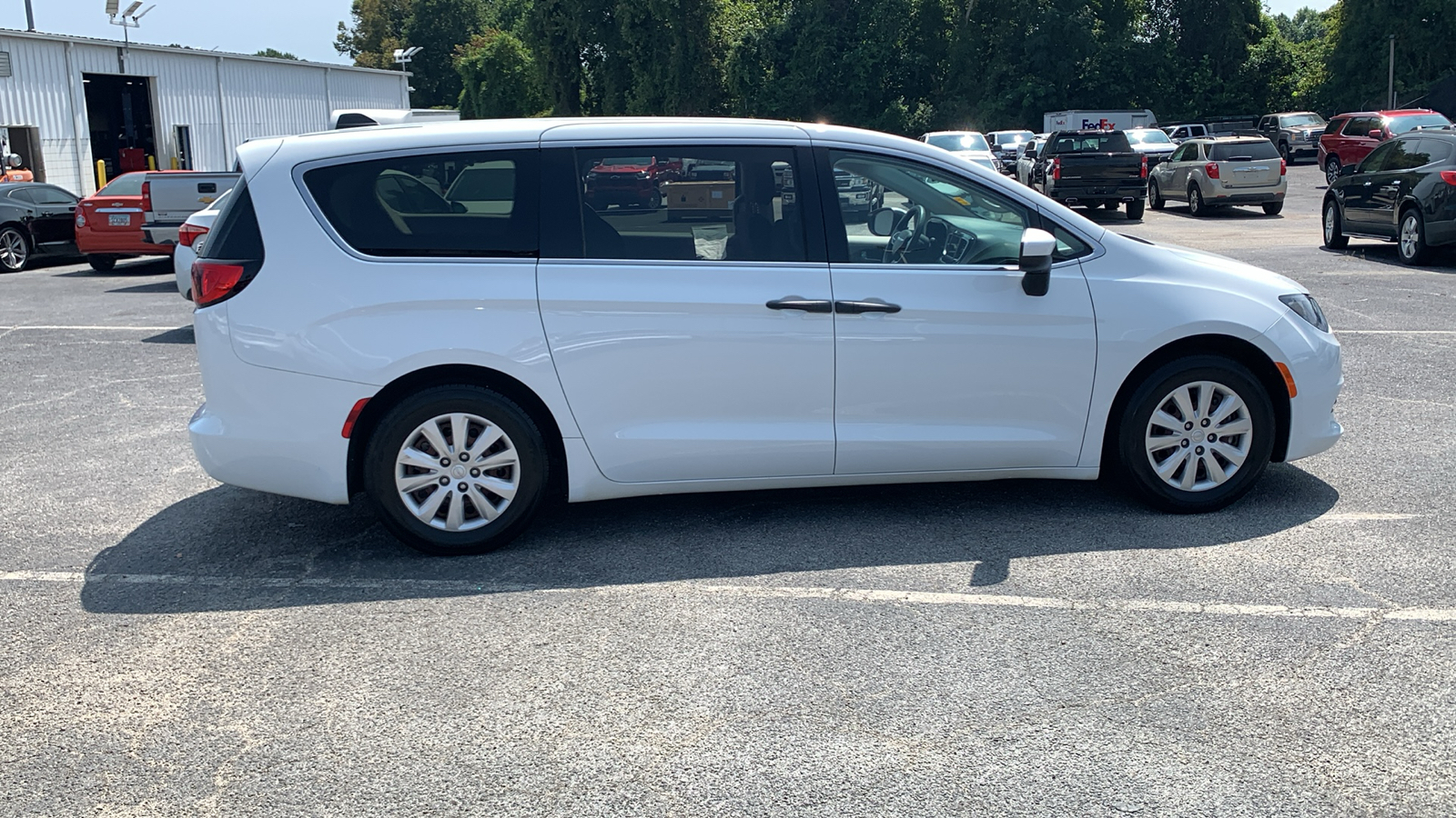 2018 Chrysler Pacifica L 9