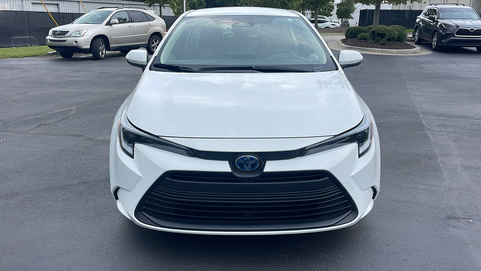 2024 Toyota Corolla Hybrid LE 3