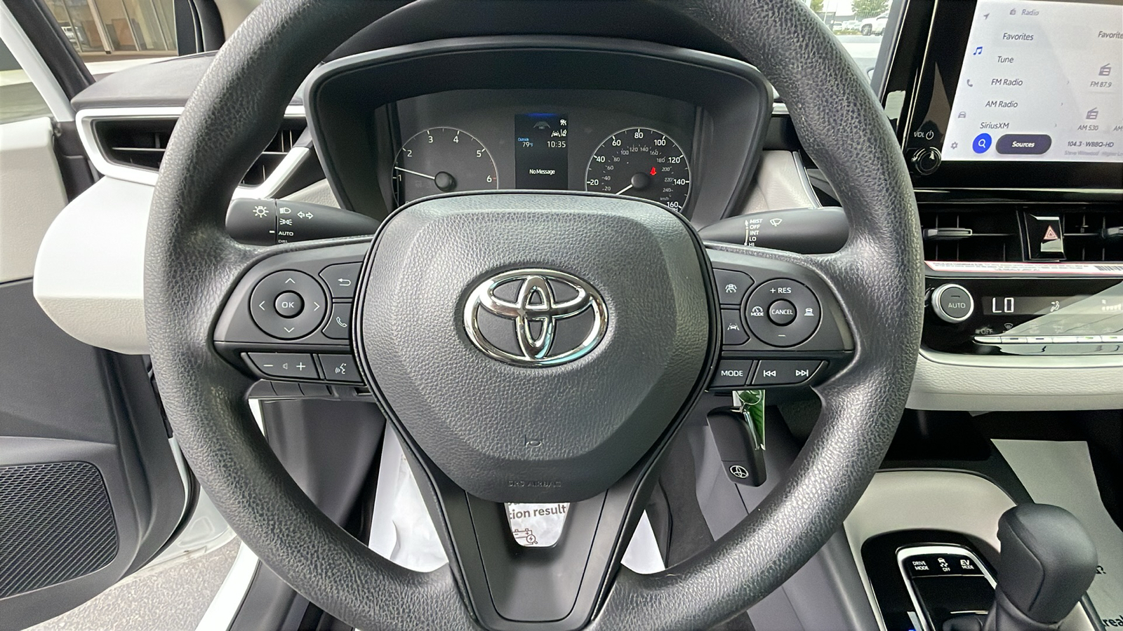 2024 Toyota Corolla Hybrid LE 21