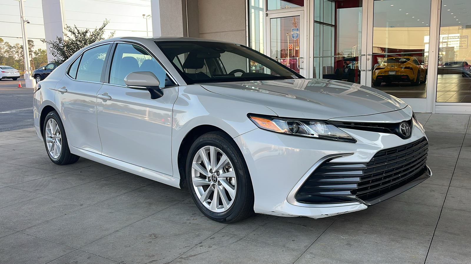 2024 Toyota Camry LE 2