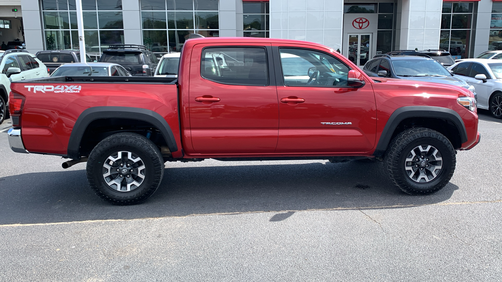 2021 Toyota Tacoma TRD Off-Road 9