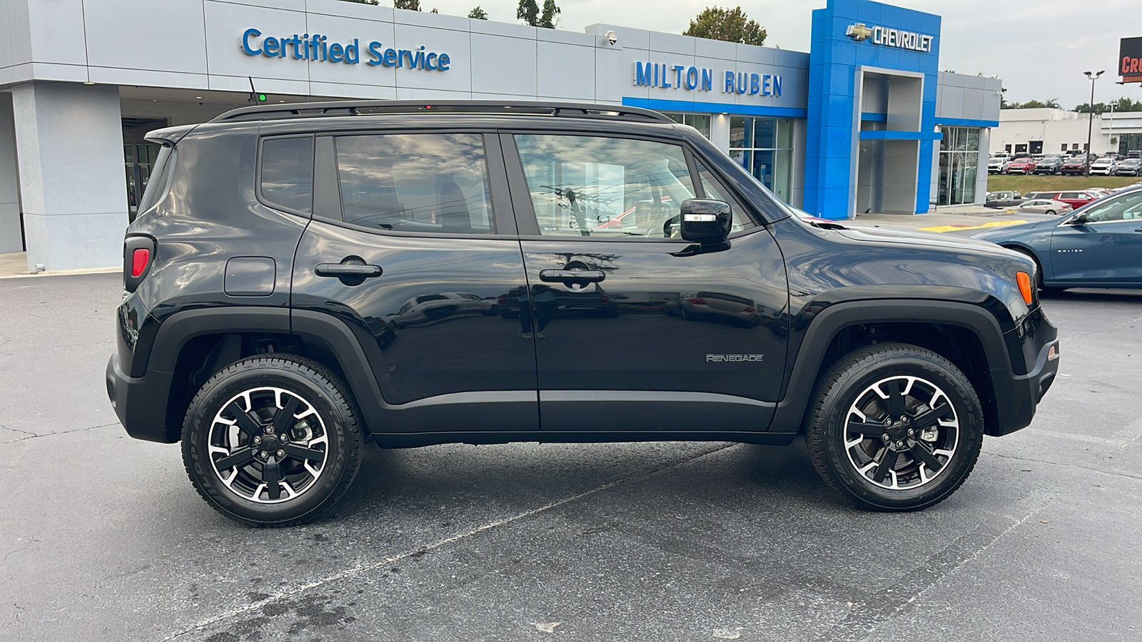 2023 Jeep Renegade Latitude 9