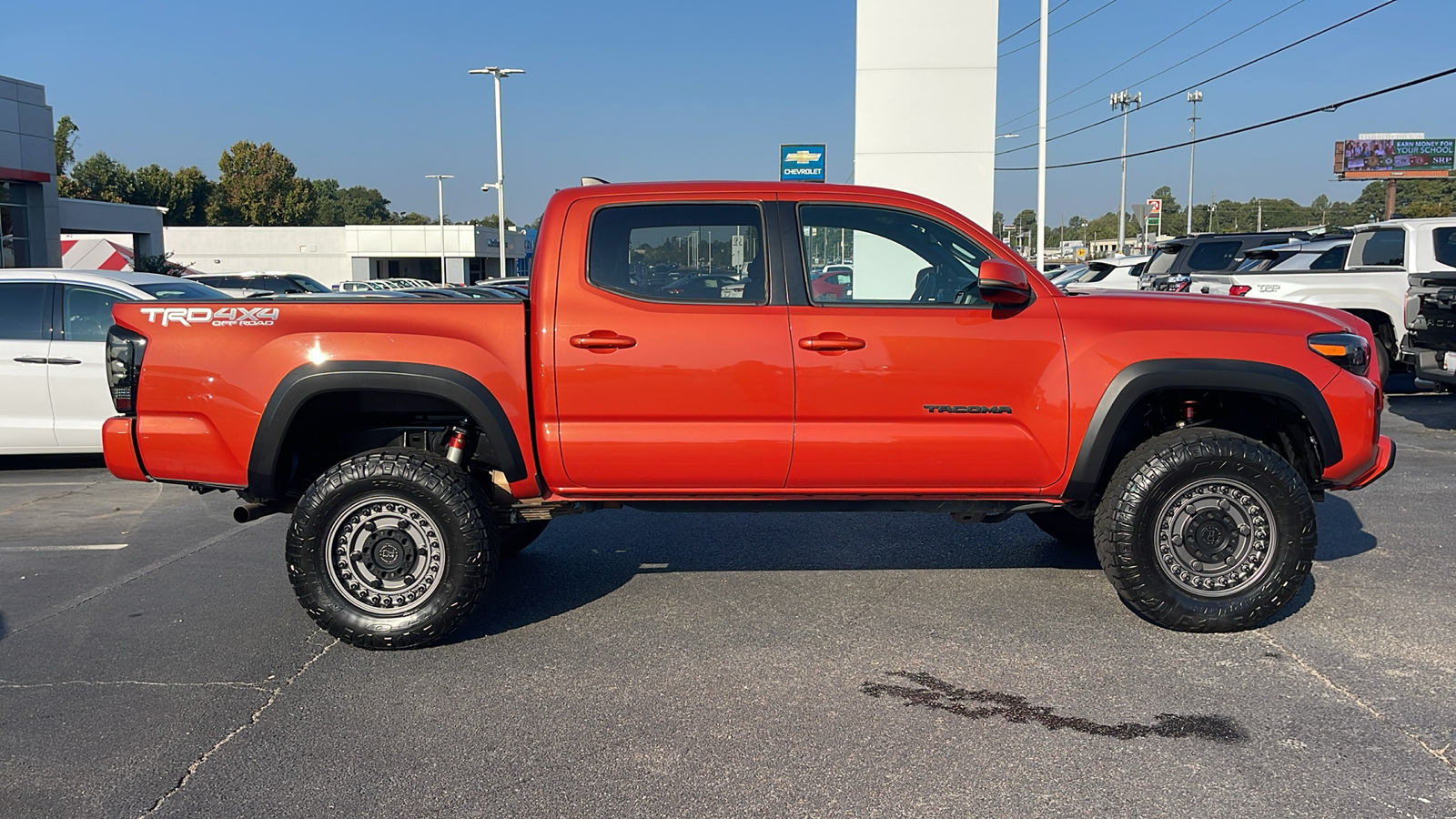 2017 Toyota Tacoma TRD Off-Road 9