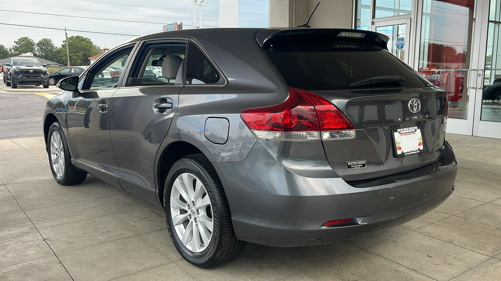 2014 Toyota Venza LE 6