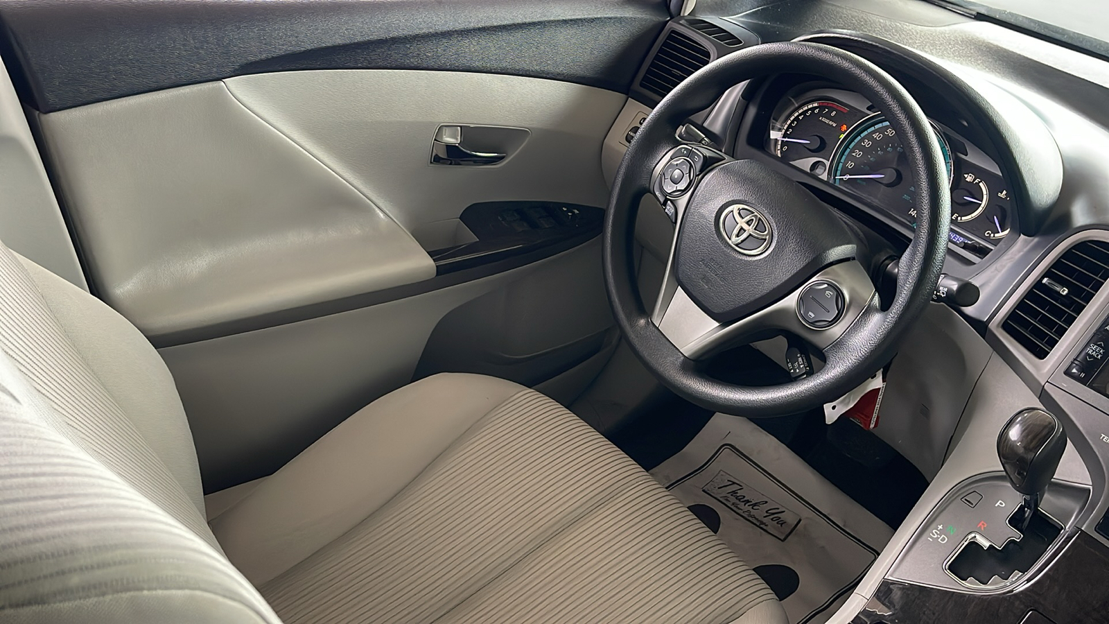 2014 Toyota Venza LE 15