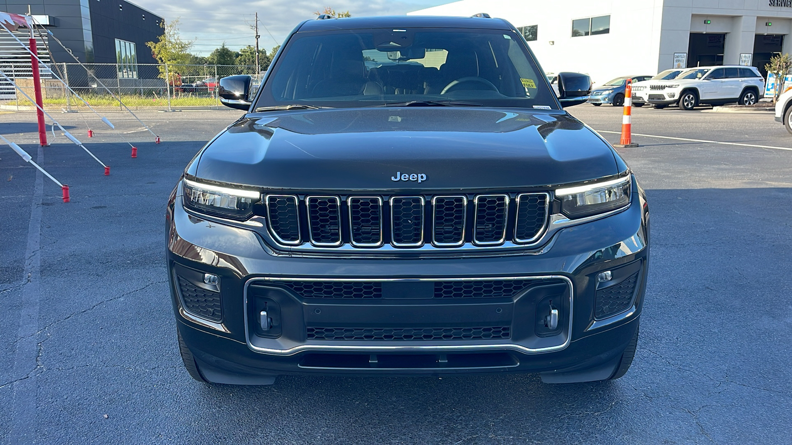 2023 Jeep Grand Cherokee L Overland 3